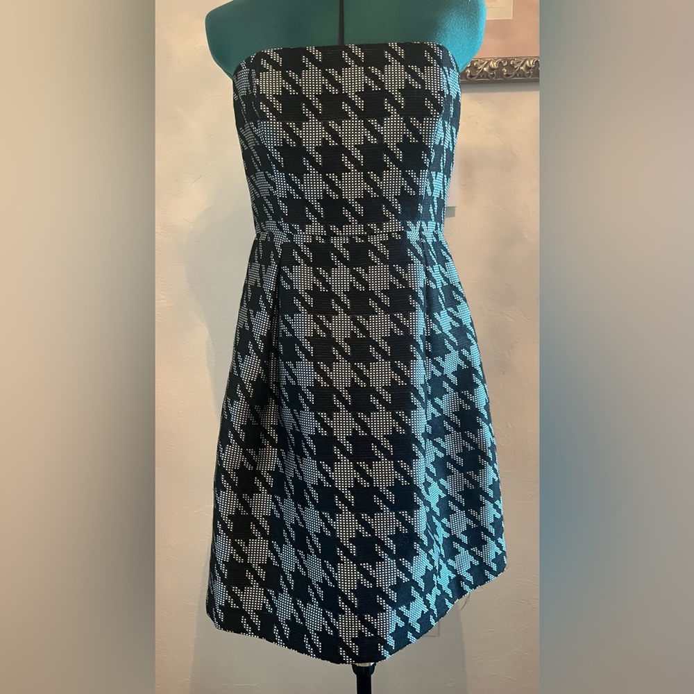 Trina Turk Black and Blue Geometric Houndstooth Strapless Dress size 8 NWT
